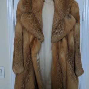 3/4 Length Fox Fur Coat. Size 8/10.